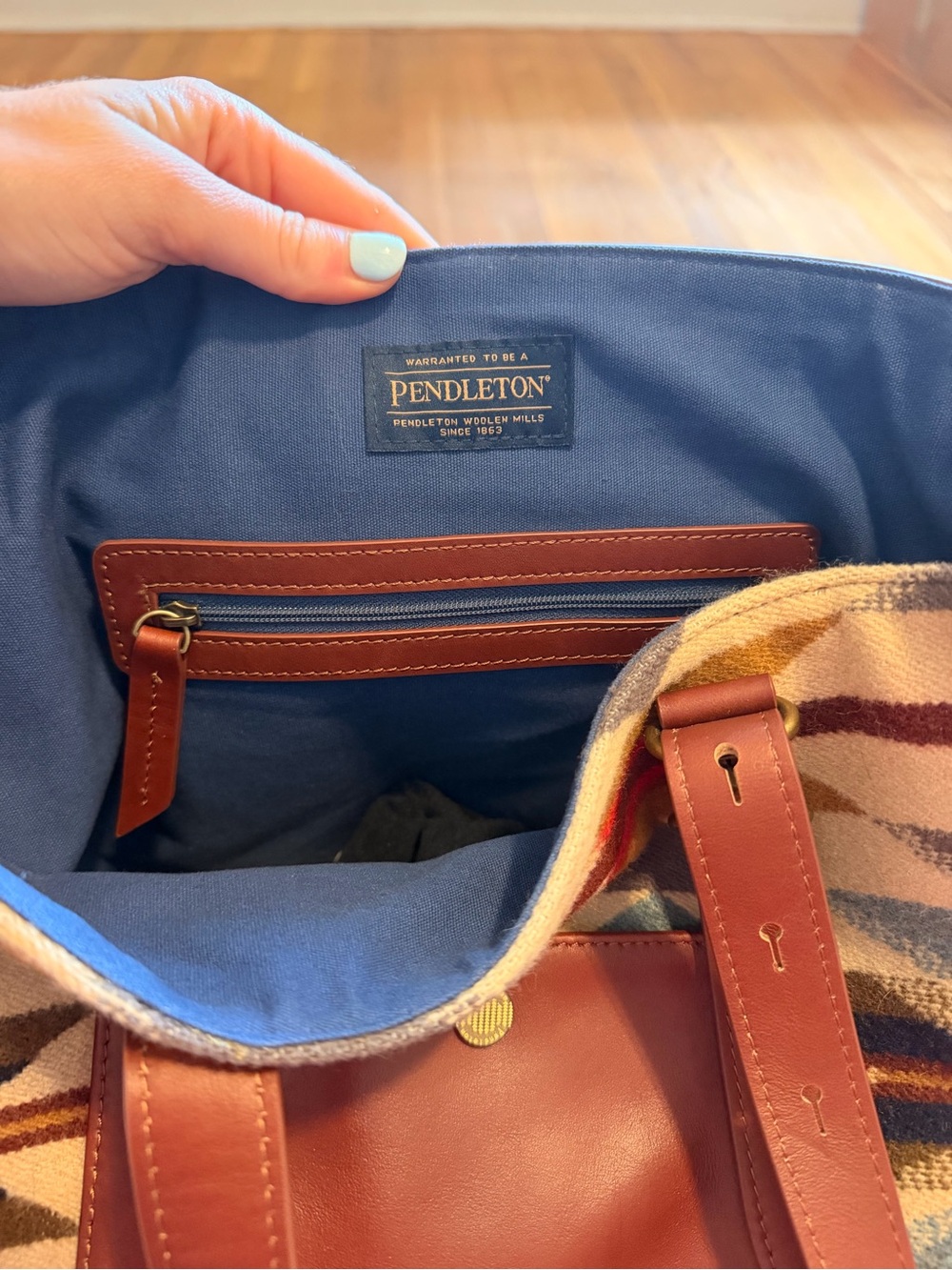 Pendleton Tote - Picture 2 of 2